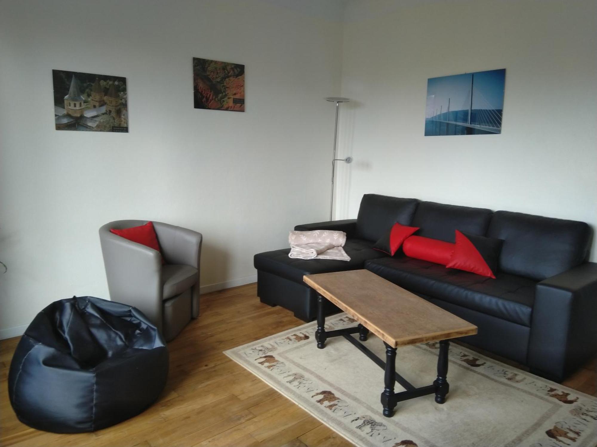 L'Appartement A Cardaillac Rodez Bagian luar foto